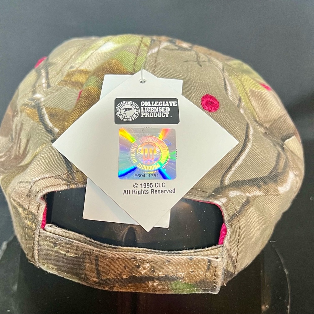🤩Womens NWT Ole Miss Mississippi Rebels Football Camo & Pink Adjustable Hat Cap - Picture 3 of 8
